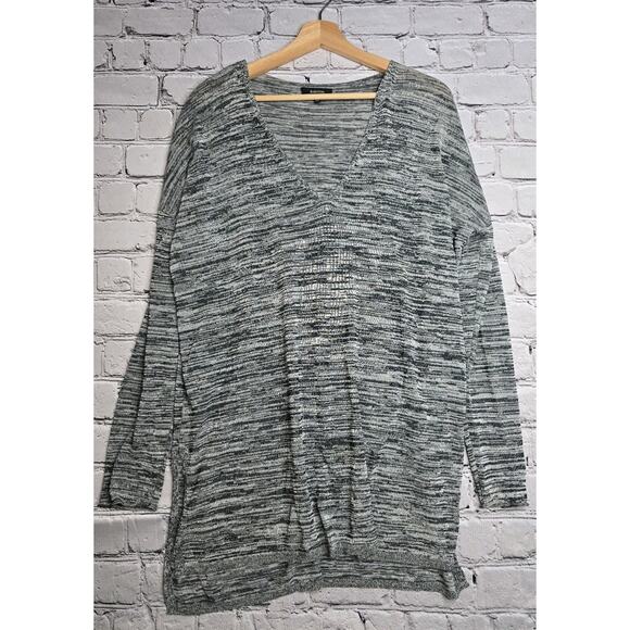 Babaton With Linen Blend Black White V-Neck Tunic Knit Top Size Large - Picture 1 of 10
